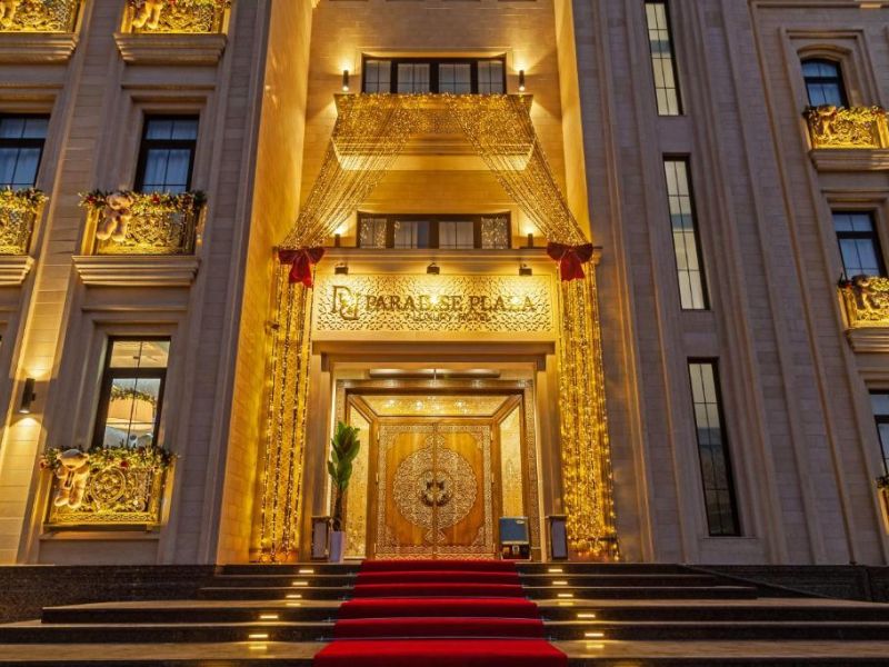 Paradise Plaza Luxury Hotel