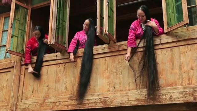 Китай притягивает туристов длинными волосами