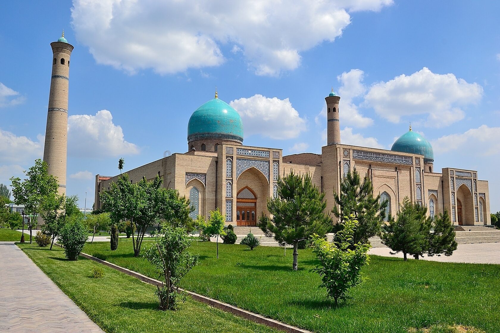 Комплекс Хазрет Имам: Жемчужина Исламской Культуры в Ташкенте