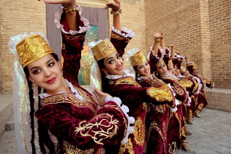 Узбекские народные танцы в Петербурге