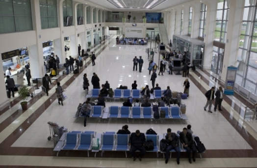 Сип Зал В Аэропорту Ташкента(Ускоренный Таможенный Контроль)