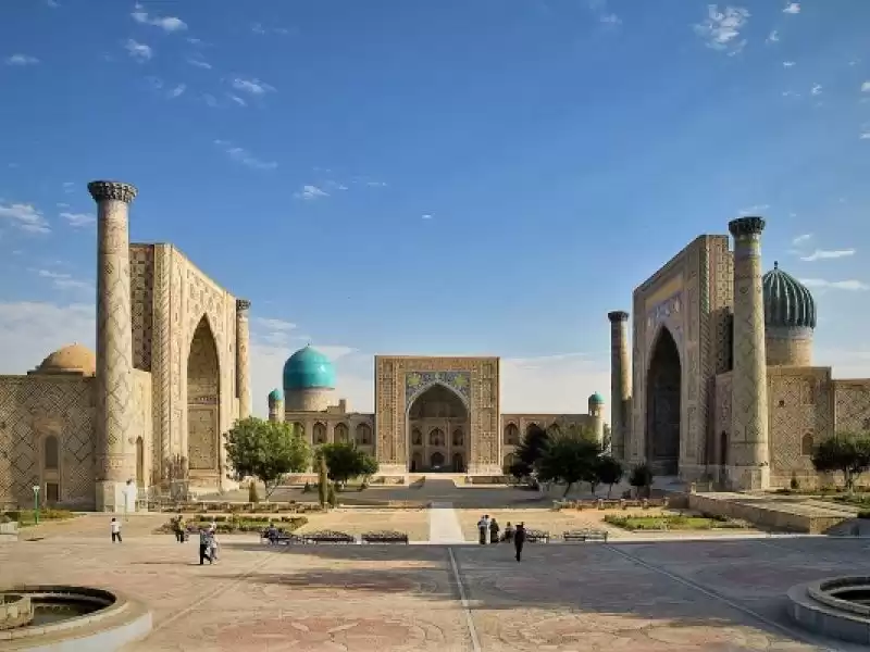 Туристы в Узбекистане: поедут и помчатся. Как добраться до главных туристических городов Узбекистана