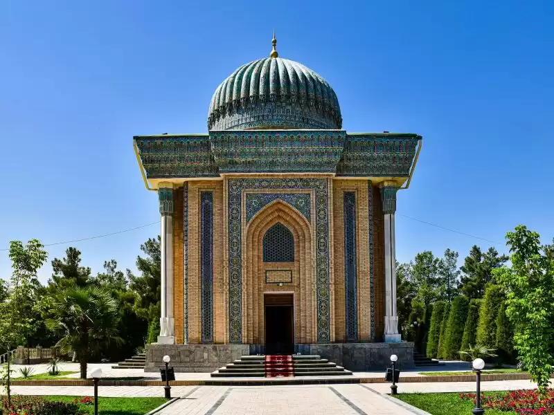 Ощутите магию Узбекистана в групповом туре с Minzifa Travel