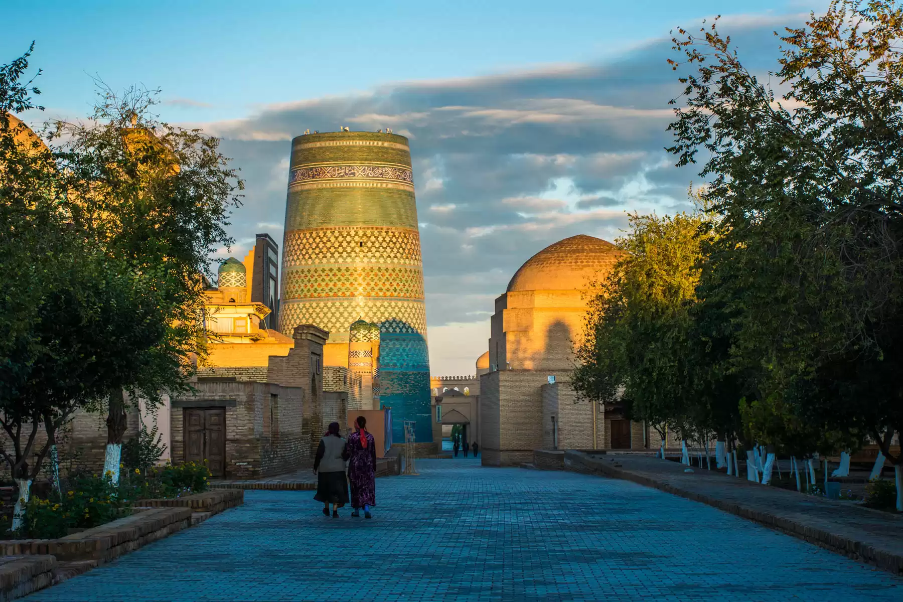 Откройте для себя Узбекистан по-своему с индивидуальными турами Minzifa Travel