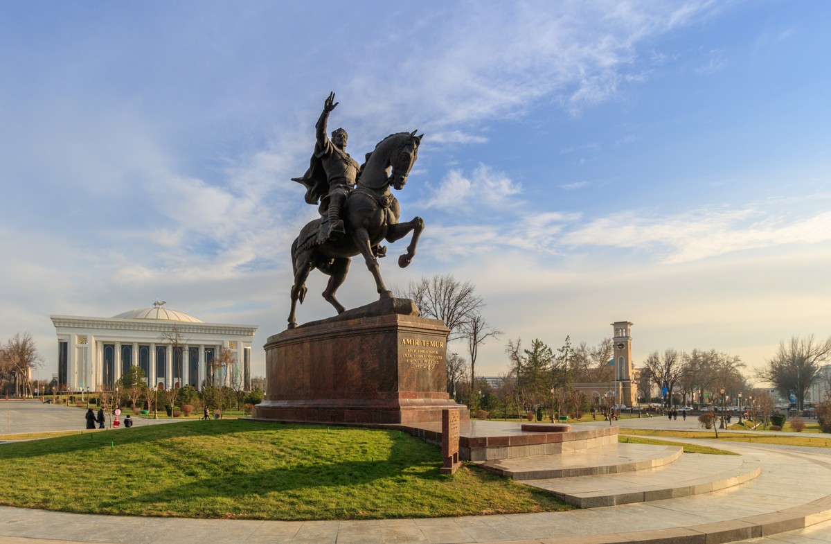 Сквер Амира Темура: Историческое Сокровище Ташкента